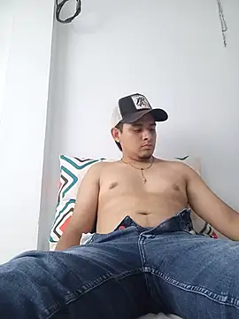 Show modela Andry_bonny7 na web-kameri