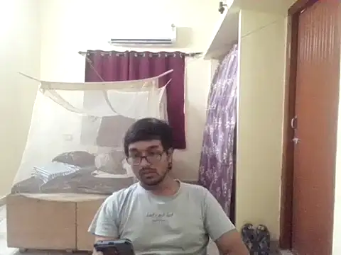 THE_NAKED_BOY Webcam Show