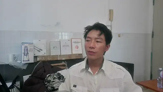 xhqdsのウェブカメラショー