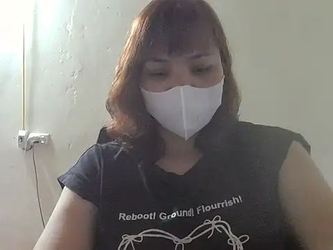 Živá chatovací místnost Angela-Eira