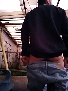 weedmanhot28: διαδικτυακό σόου στην κάμερα