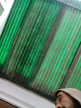 weedmanhot28: διαδικτυακό σόου στην κάμερα