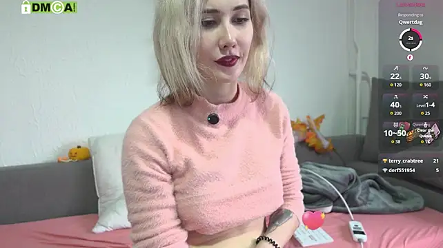 KawaiiNullify Show in webcam
