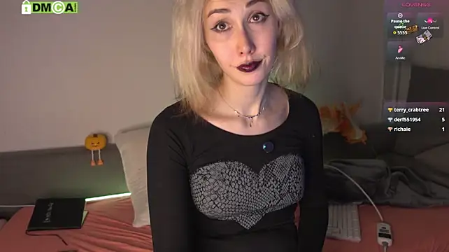 KawaiiNullify – webcam-show