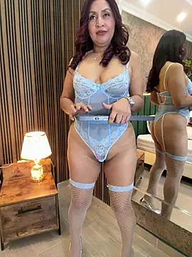 MonicaMoretn Webbikameraesitys