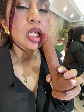 عرض كام MonicaMoret