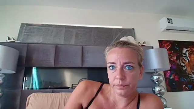 Chat +18 de Wendysexyx ao vivo
