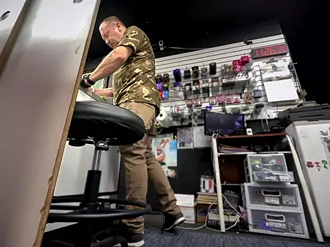 RawRyder8 Show in webcam