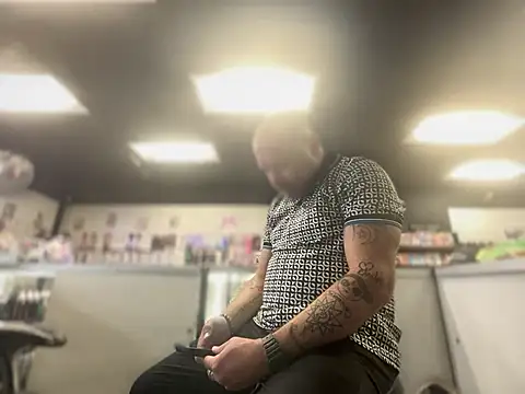 RawRyder8 Show in webcam