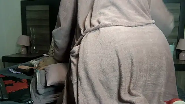 Fat-Flatty-AssMommy's Live XXX Chat