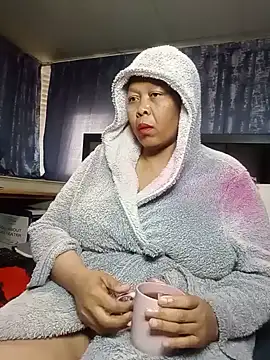 Fat-Flatty-AssMommy 라이브 XXX 채팅
