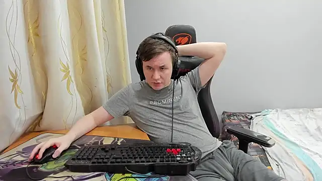 Вебкам-шоу iliaskrislove