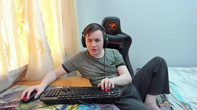 iliaskrislove Adlı Modelin Web Kamerası Şovu