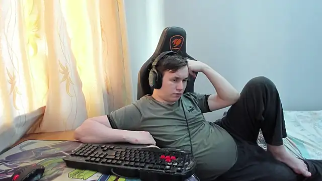 Вебкам-шоу iliaskrislove