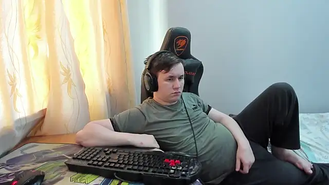 Show modela iliaskrislove na web-kameri