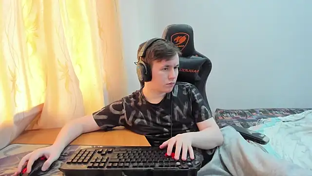 Вебкам-шоу iliaskrislove