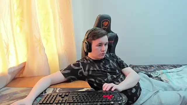 Show modela iliaskrislove na web-kameri