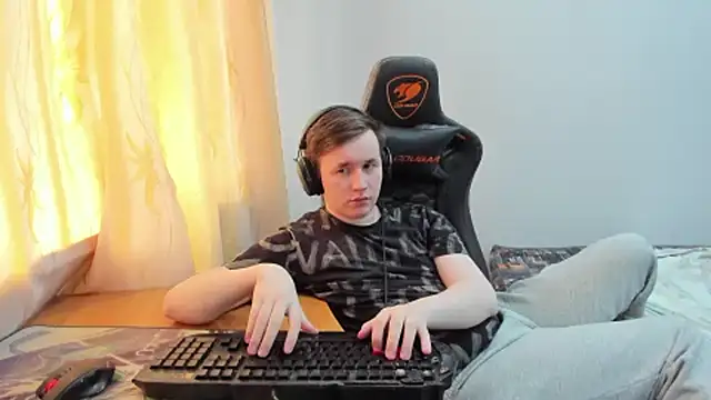 iliaskrislove webkamerás műsora
