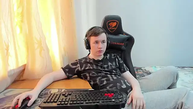 iliaskrislove Show Webcam