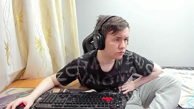 iliaskrislove's Webcam Show