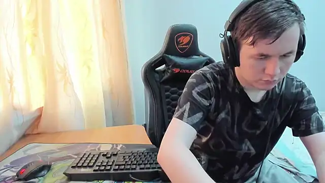 Вебкам-шоу iliaskrislove