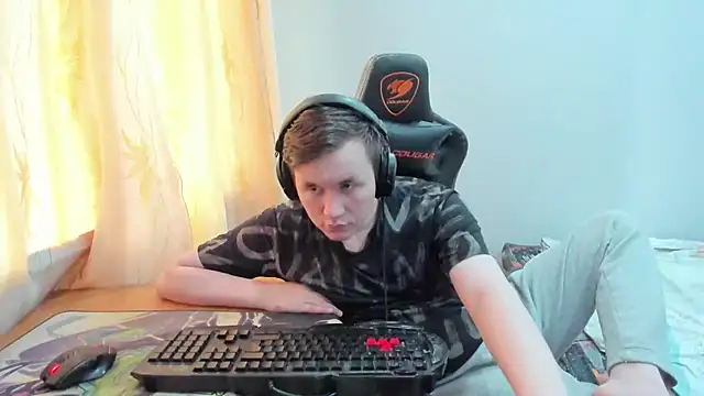 Show modela iliaskrislove na web-kameri