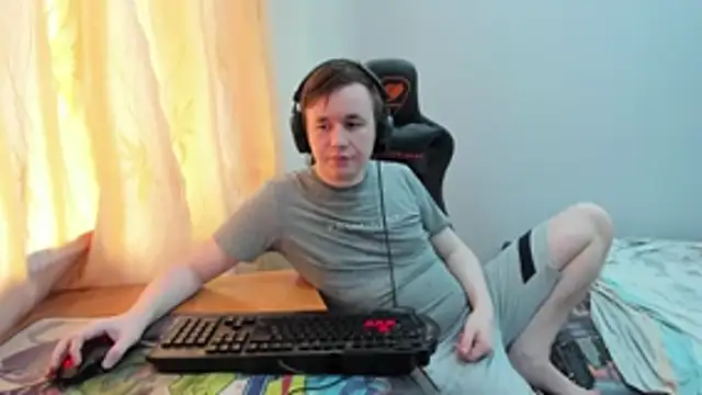 Show de iliaskrislove na webcam