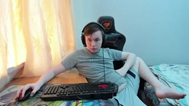 Show modela iliaskrislove na web-kameri
