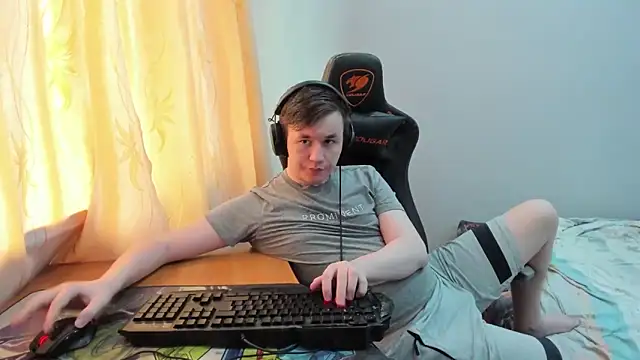Show modela iliaskrislove na web-kameri