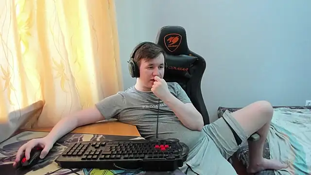 Вебкам-шоу iliaskrislove