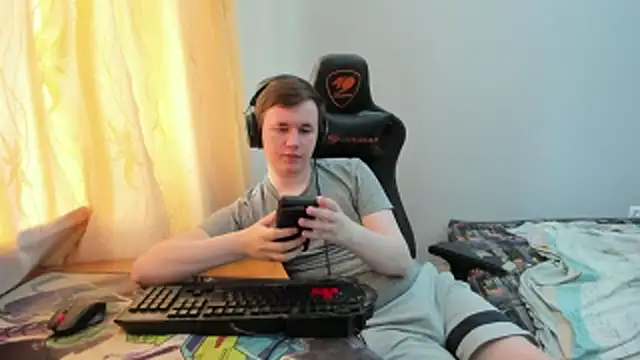 iliaskrislove Show Webcam