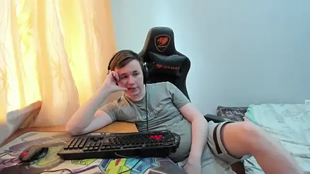 Show modela iliaskrislove na web-kameri