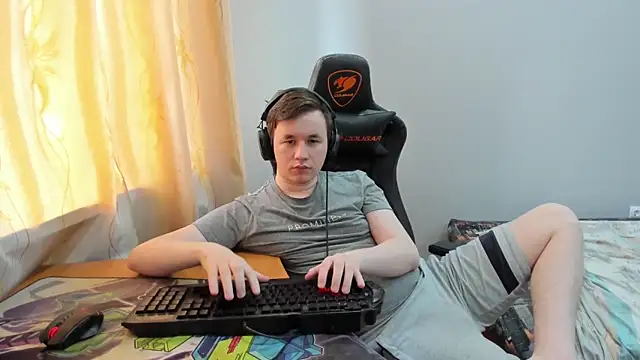 Show modela iliaskrislove na web-kameri