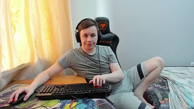 Show modela iliaskrislove na web-kameri