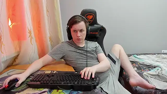 iliaskrislove Chat XXX live