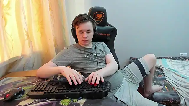 Show modela iliaskrislove na web-kameri