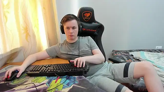 iliaskrislove 网络视讯表演