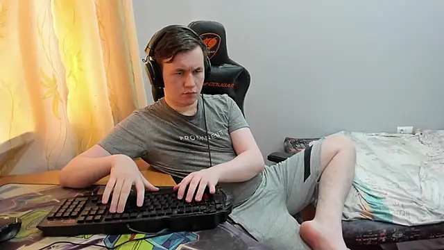 Show modela iliaskrislove na web-kameri