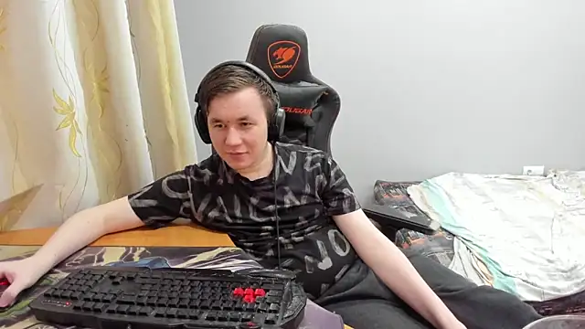 Show modela iliaskrislove na web-kameri