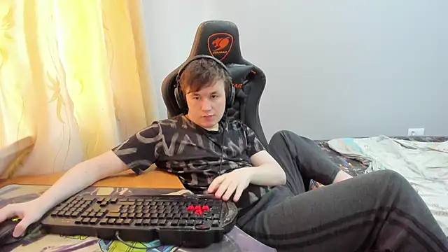 Вебкам-шоу iliaskrislove