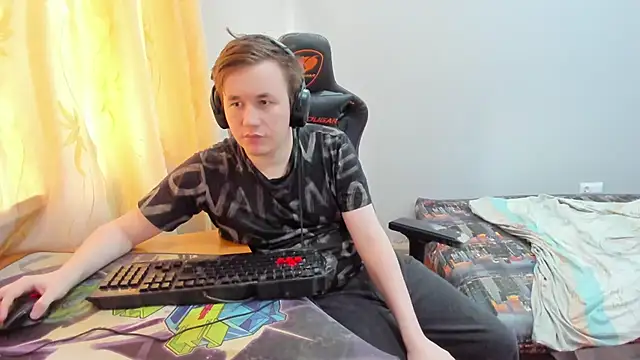 iliaskrislove's Webcam Show