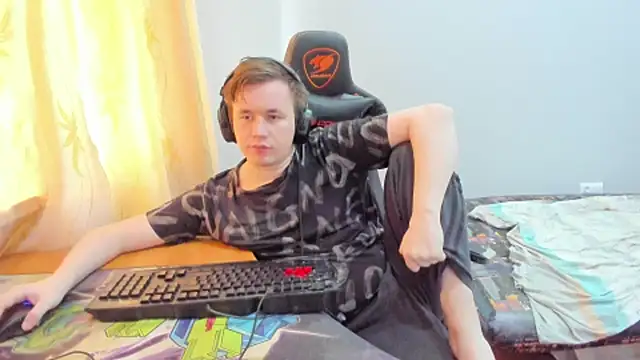 Show modela iliaskrislove na web-kameri