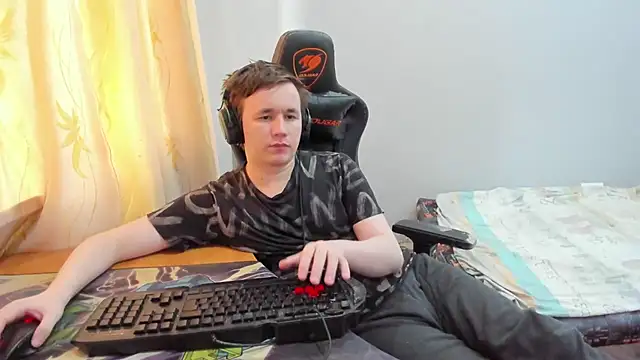 Show modela iliaskrislove na web-kameri