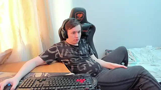Show modela iliaskrislove na web-kameri