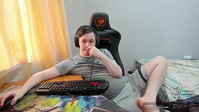 Show modela iliaskrislove na web-kameri