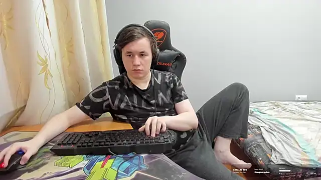 Show modela iliaskrislove na web-kameri
