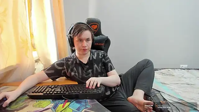 Вебкам-шоу iliaskrislove