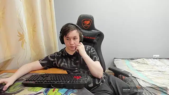 Вебкам-шоу iliaskrislove