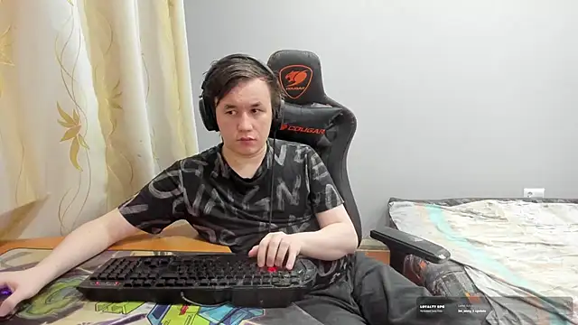 Show modela iliaskrislove na web-kameri