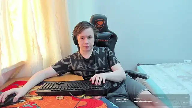 Show modela iliaskrislove na web-kameri
